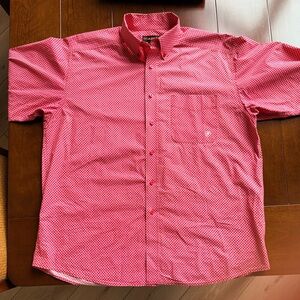 Ariat!  Mens X-large button down shirt.  Perfect for the holidays! Sharp!